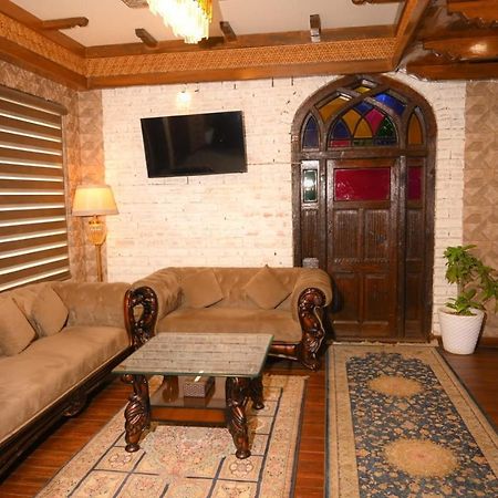 Hotel Green Rooms Srīnagar Zewnętrze zdjęcie