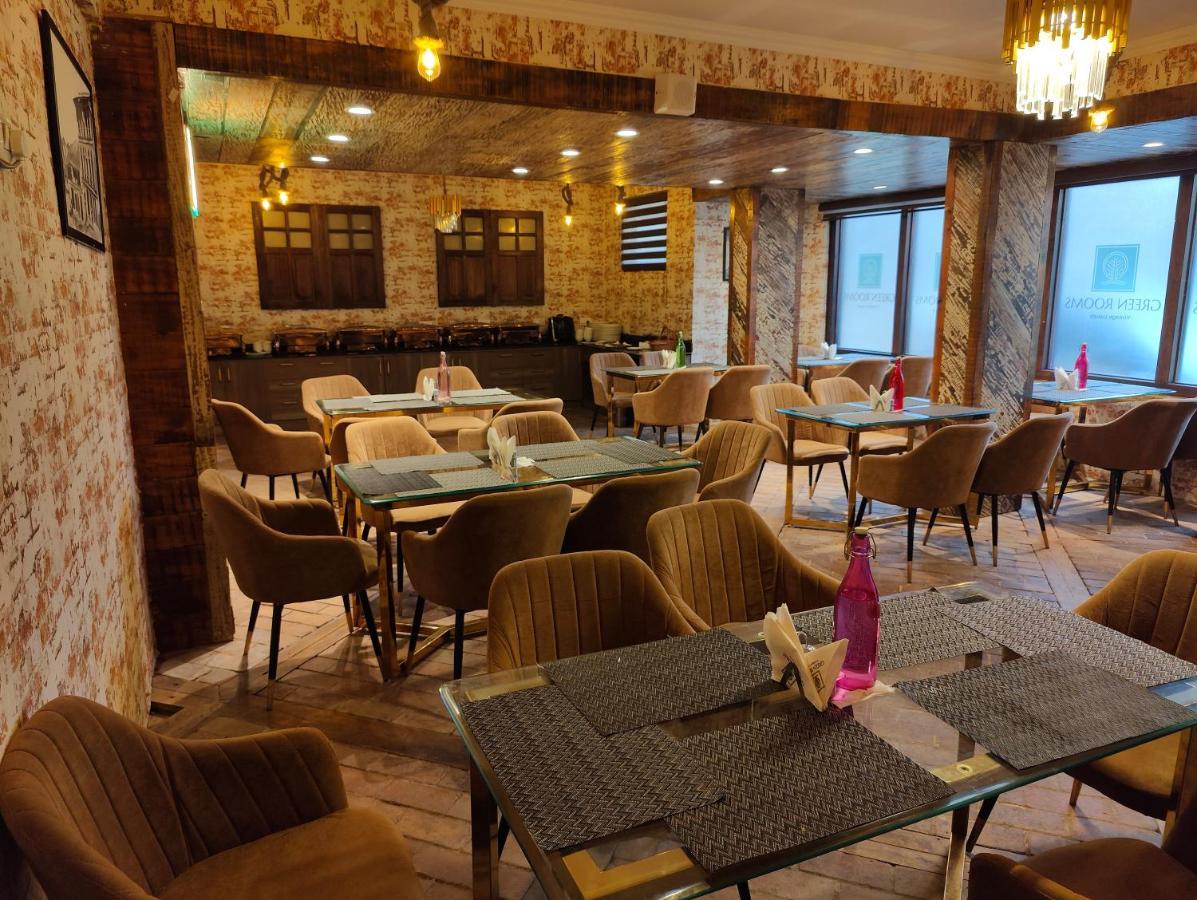 Hotel Green Rooms Srīnagar Zewnętrze zdjęcie