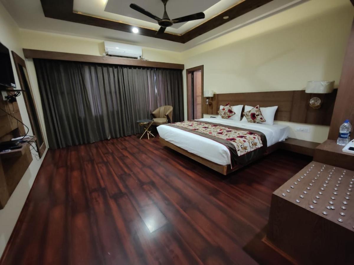 Hotel Green Rooms Srīnagar Zewnętrze zdjęcie